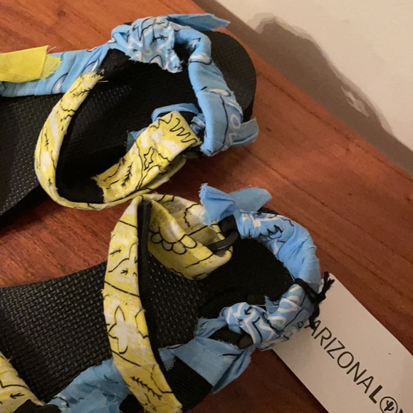 Arizona love Trekkie bandana sandals - Picture 2 of 4